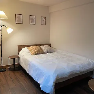 Tani House アパート